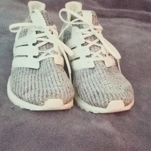 Adidas Men's Ultra Boost tennis shoes